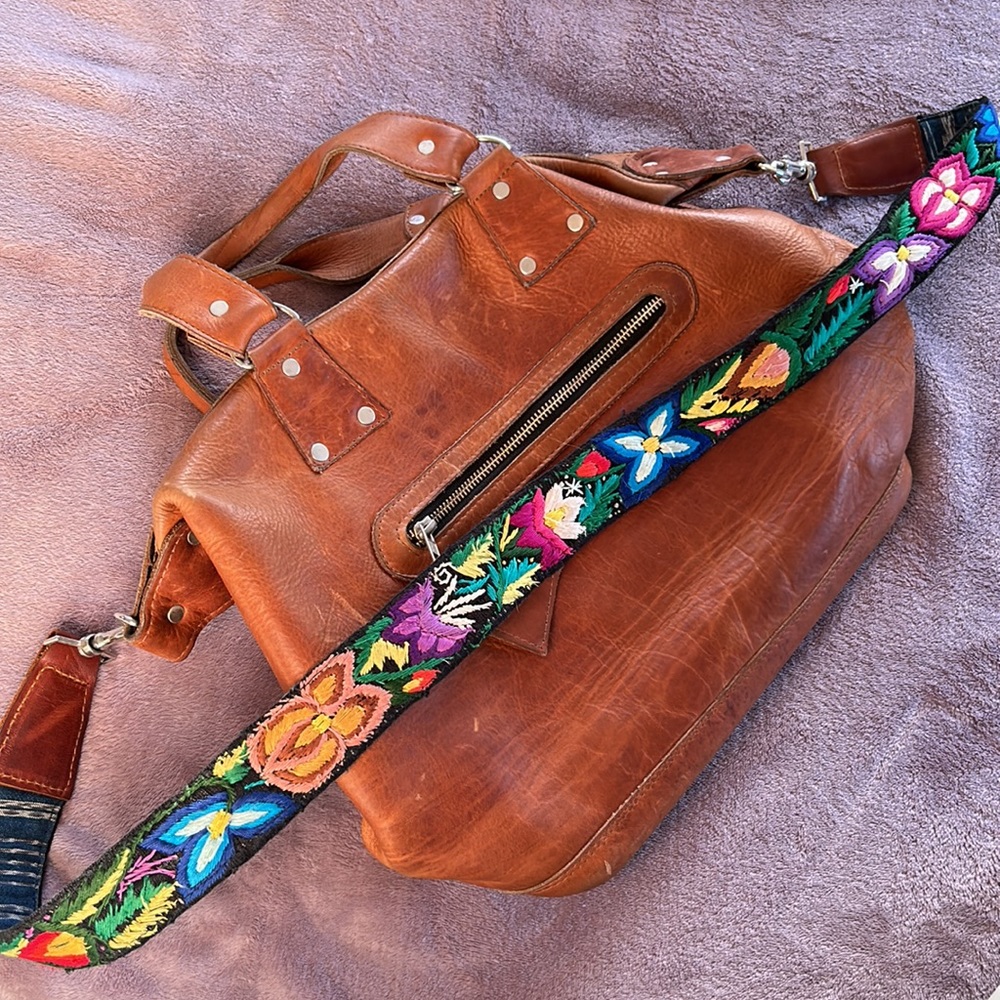IXCHEL Triangle Brown Leather Bag